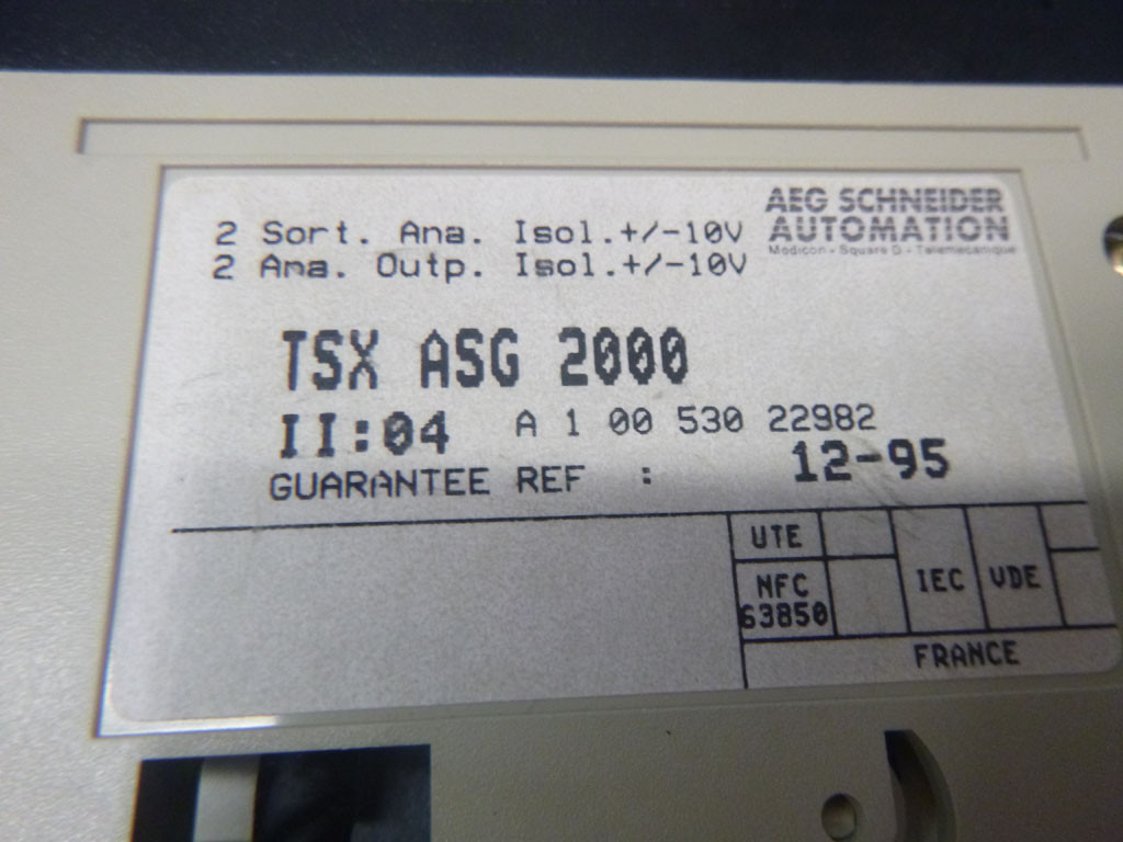 TÉLÉMÉCANIQUE  TSXASG2000