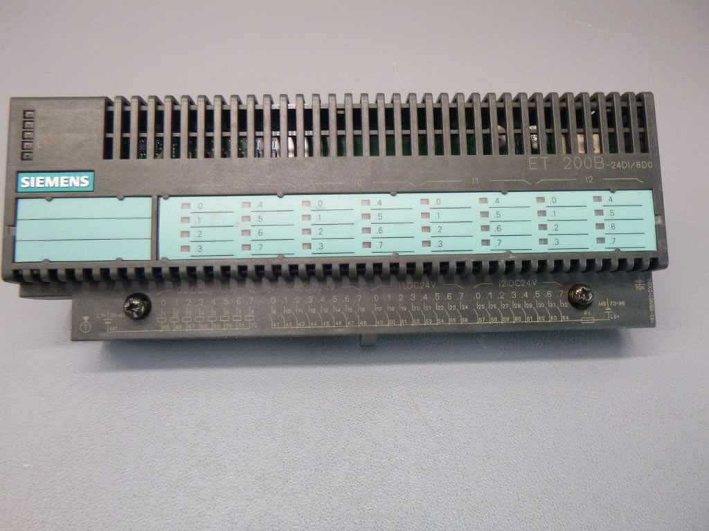 SIEMENS  6ES7133-0BN01-0XB0