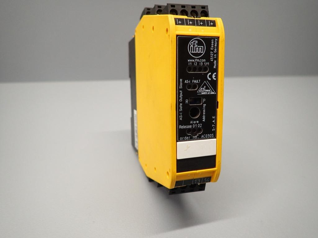 IFM ELECTRONIC AC030S