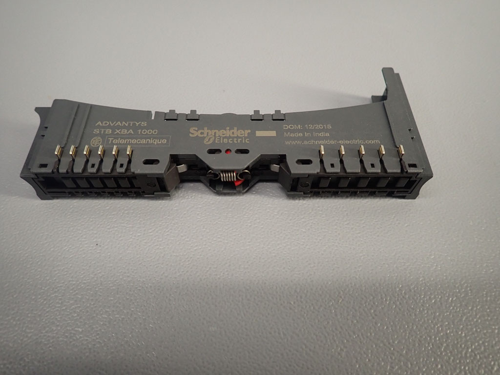 TÉLÉMÉCANIQUE  STBXBA1000