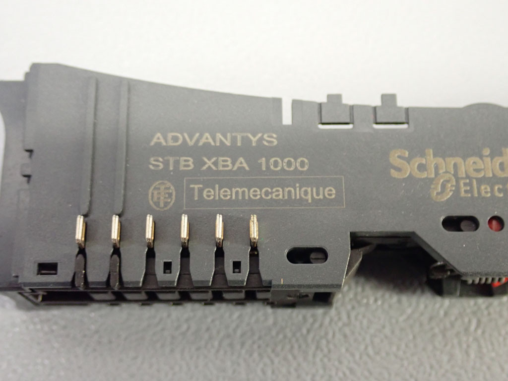 TÉLÉMÉCANIQUE  STBXBA1000