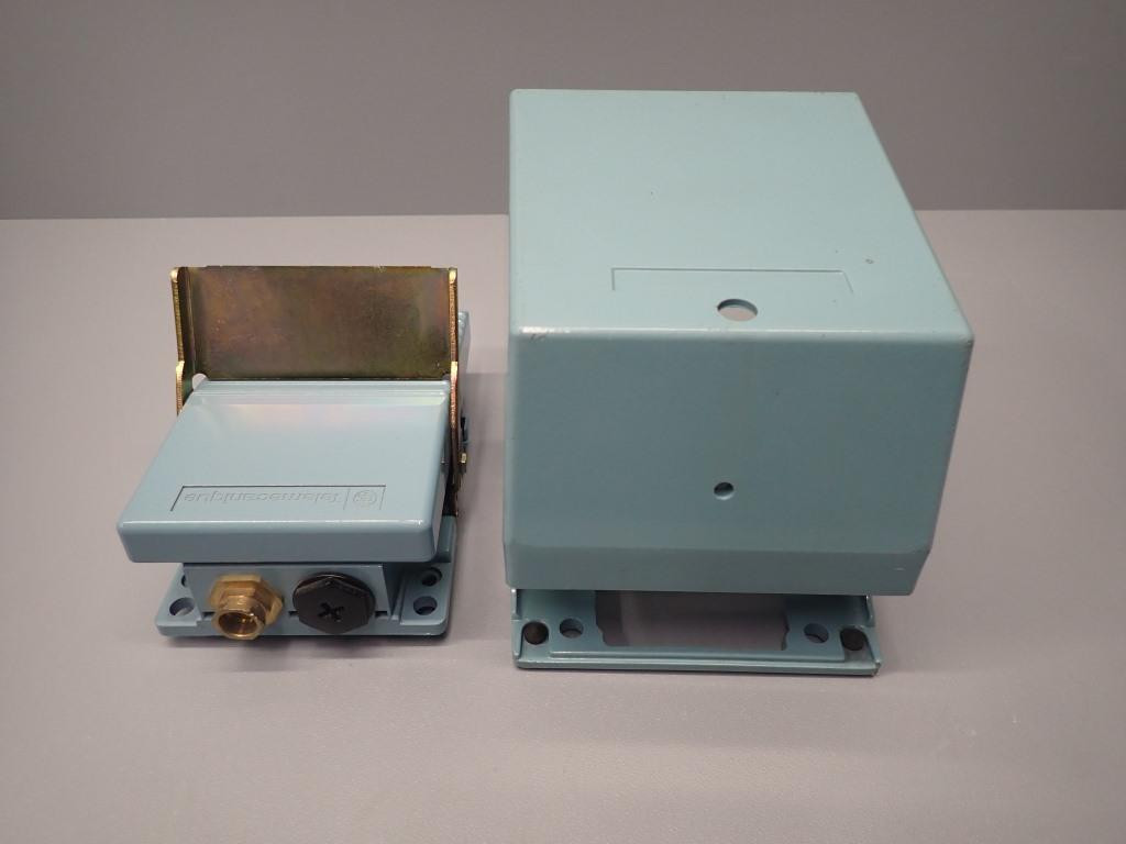 TÉLÉMÉCANIQUE  XPE-M510