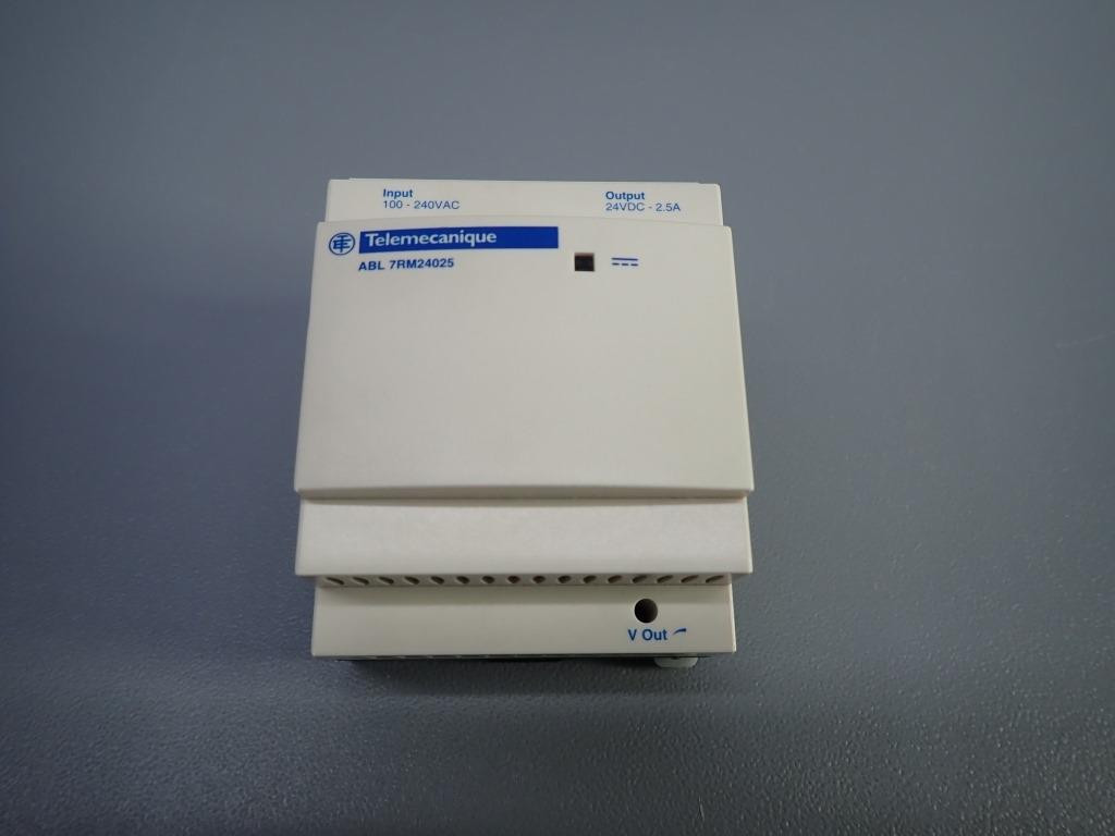 TÉLÉMÉCANIQUE  ABL7RM24025