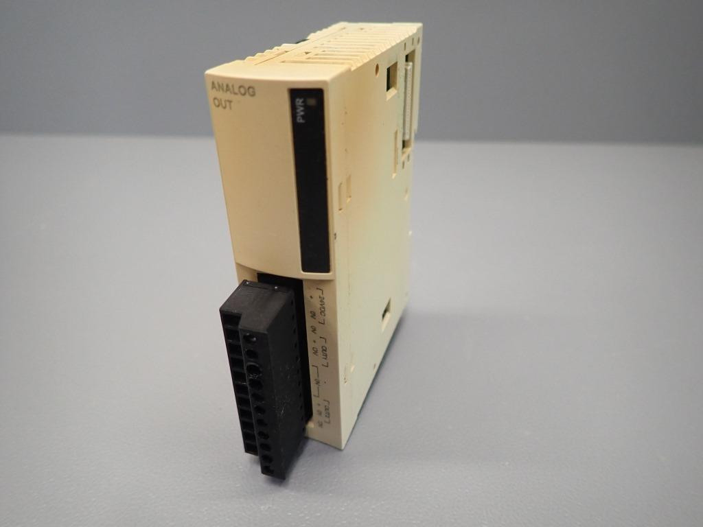 TÉLÉMÉCANIQUE  TWDAV02HT