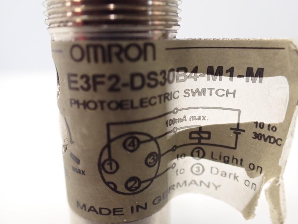 OMRON E3F2-DS30B4-M1-M