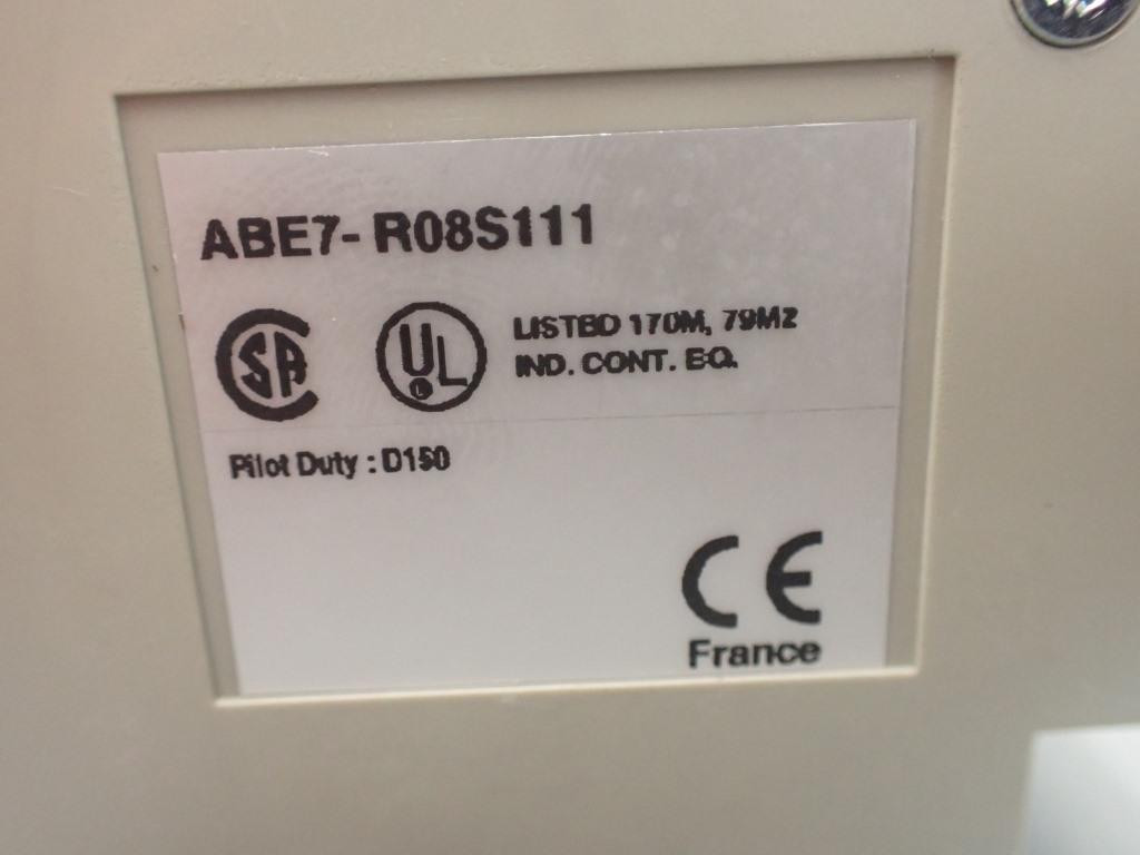 TÉLÉMÉCANIQUE  ABE7-R08S111