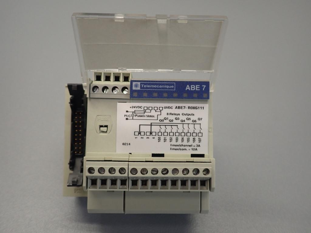 TÉLÉMÉCANIQUE  ABE7-R08S111