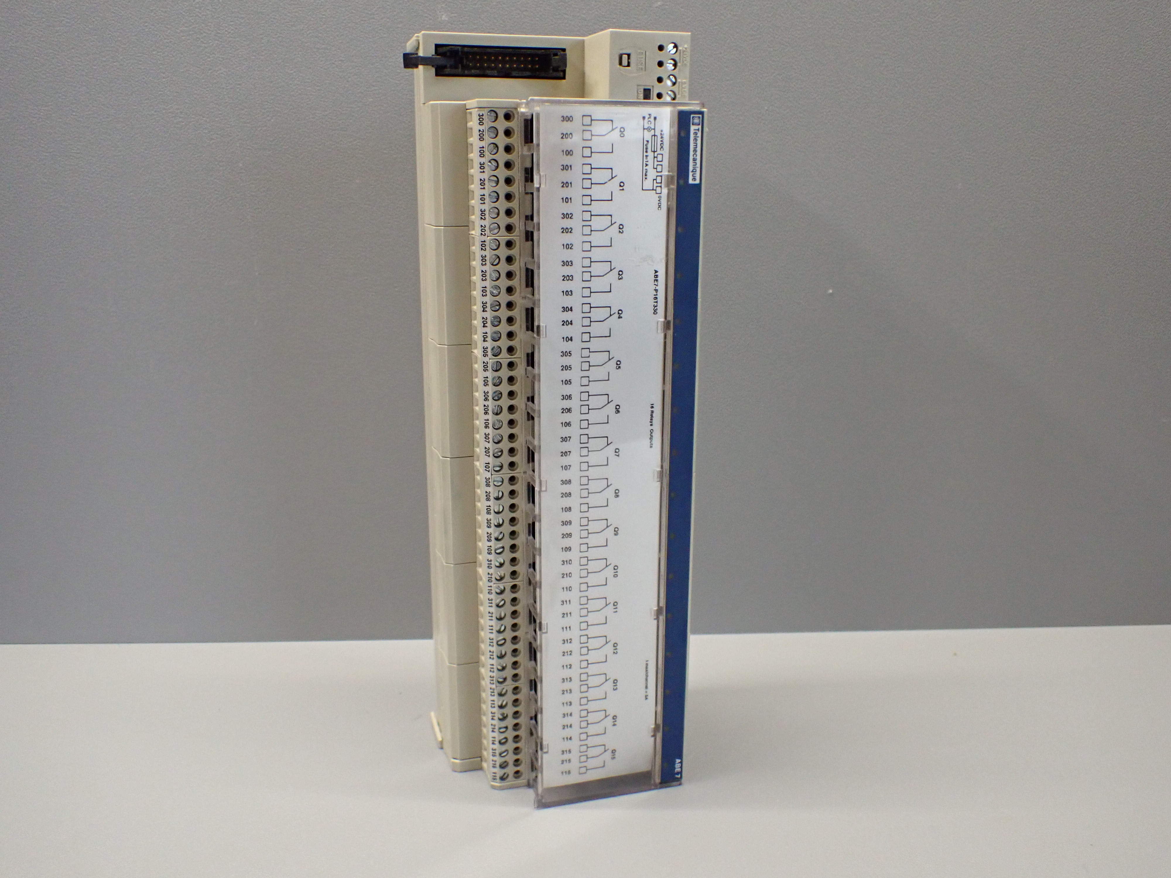 TÉLÉMÉCANIQUE  ABE7-P16T330