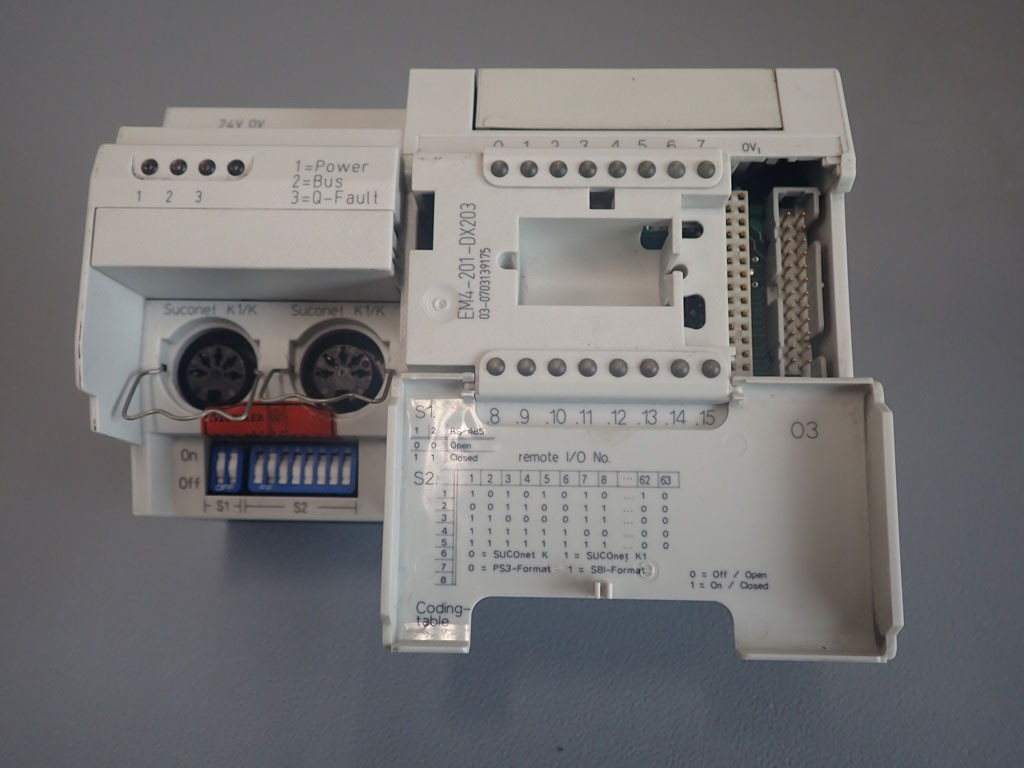 MOELLER  EM4-201-DX2
