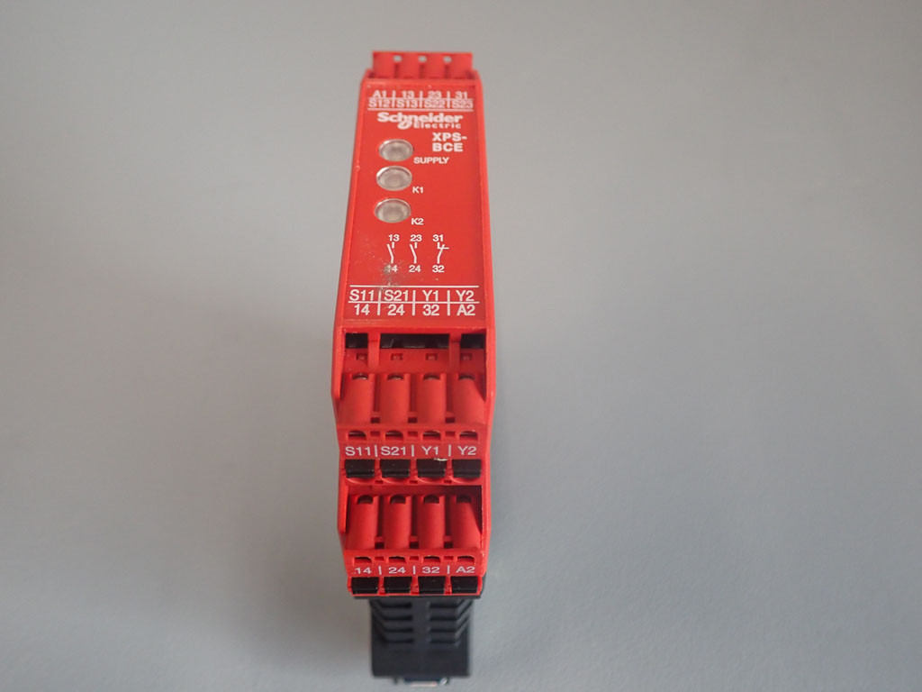 TÉLÉMÉCANIQUE  XPS-BCE3110C