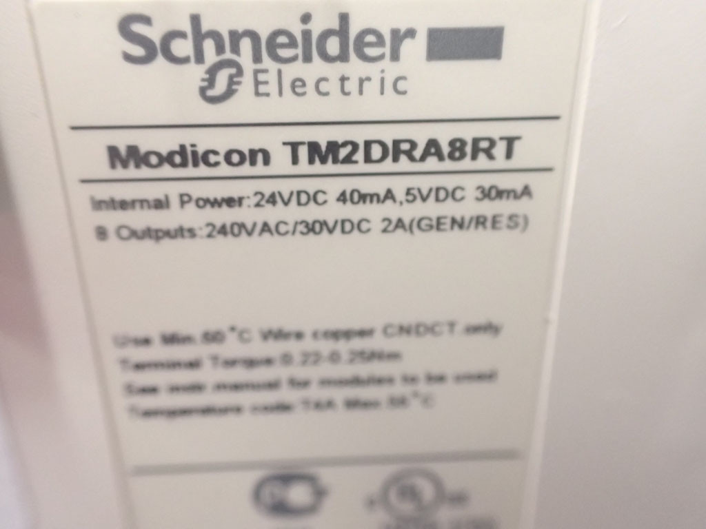 SCHNEIDER  TM2DRA8RT