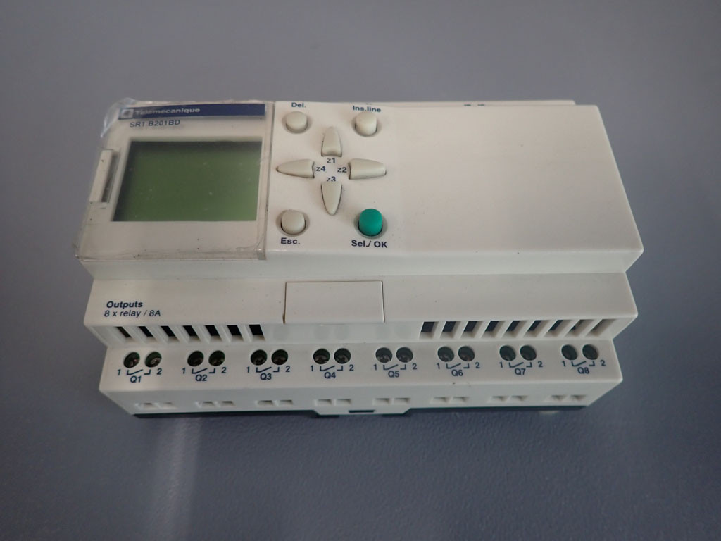 SCHNEIDER  SR1B201BD