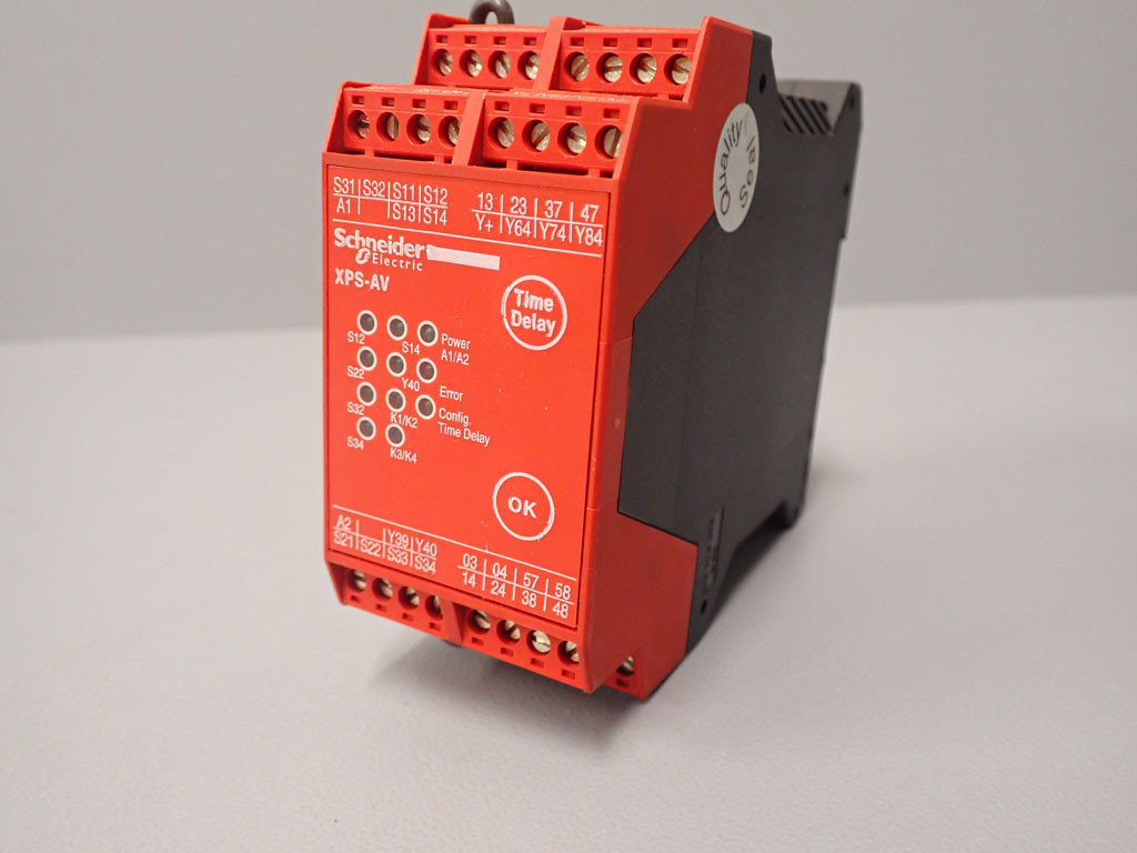 SCHNEIDER  XPS-AV11113P