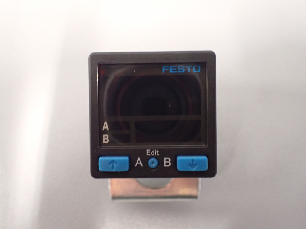 FESTO  SPAB-B2R-G18-2P-M8