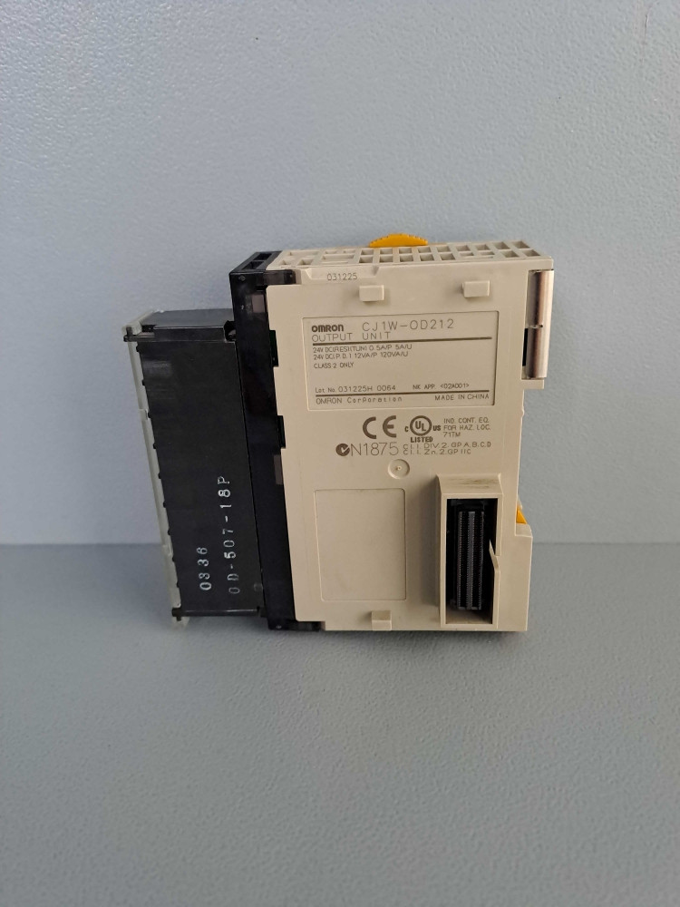 OMRON CJ1W-OD212