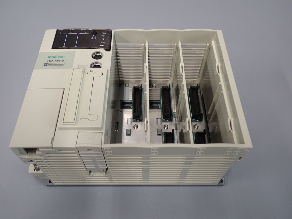 TÉLÉMÉCANIQUE  TSX3722000