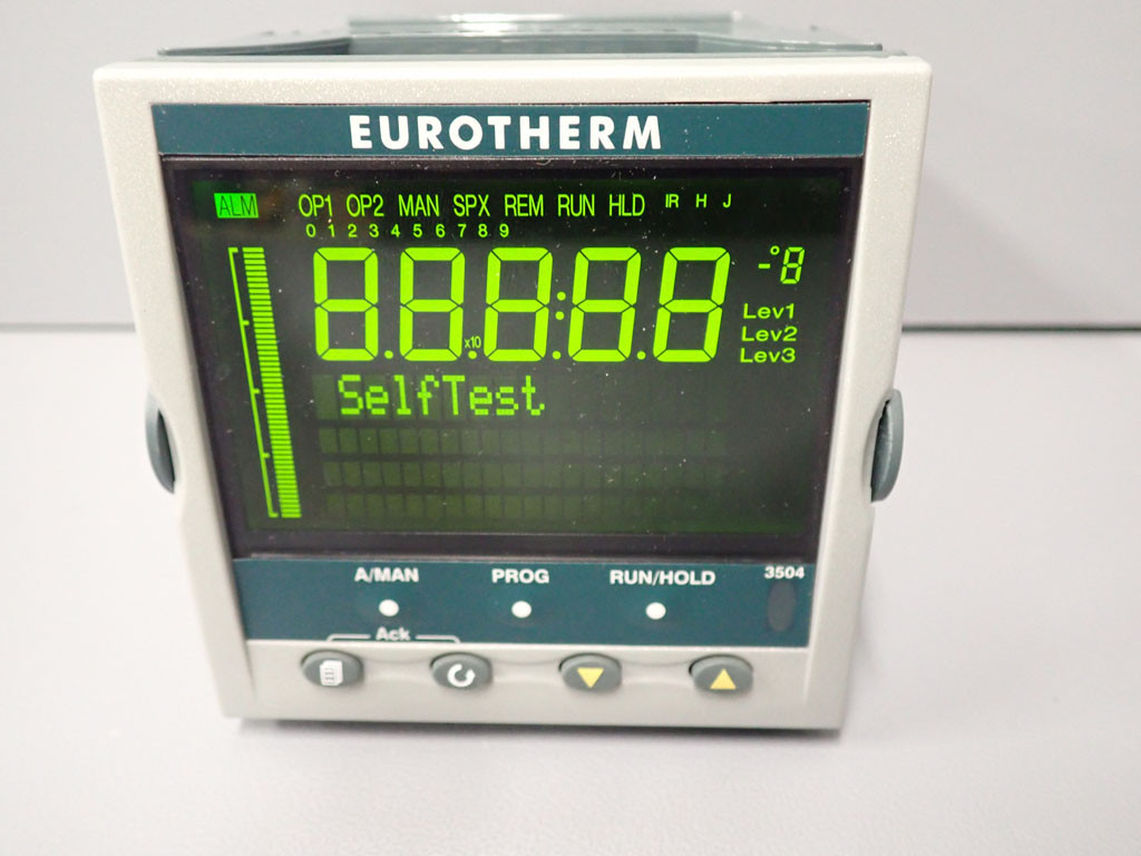 EUROTHERM 3504/CC/VH/1/XX/10/1/XXX/S