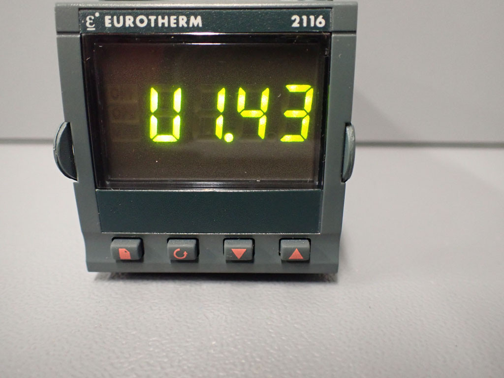 EUROTHERM 2116/CC/VH/FRA