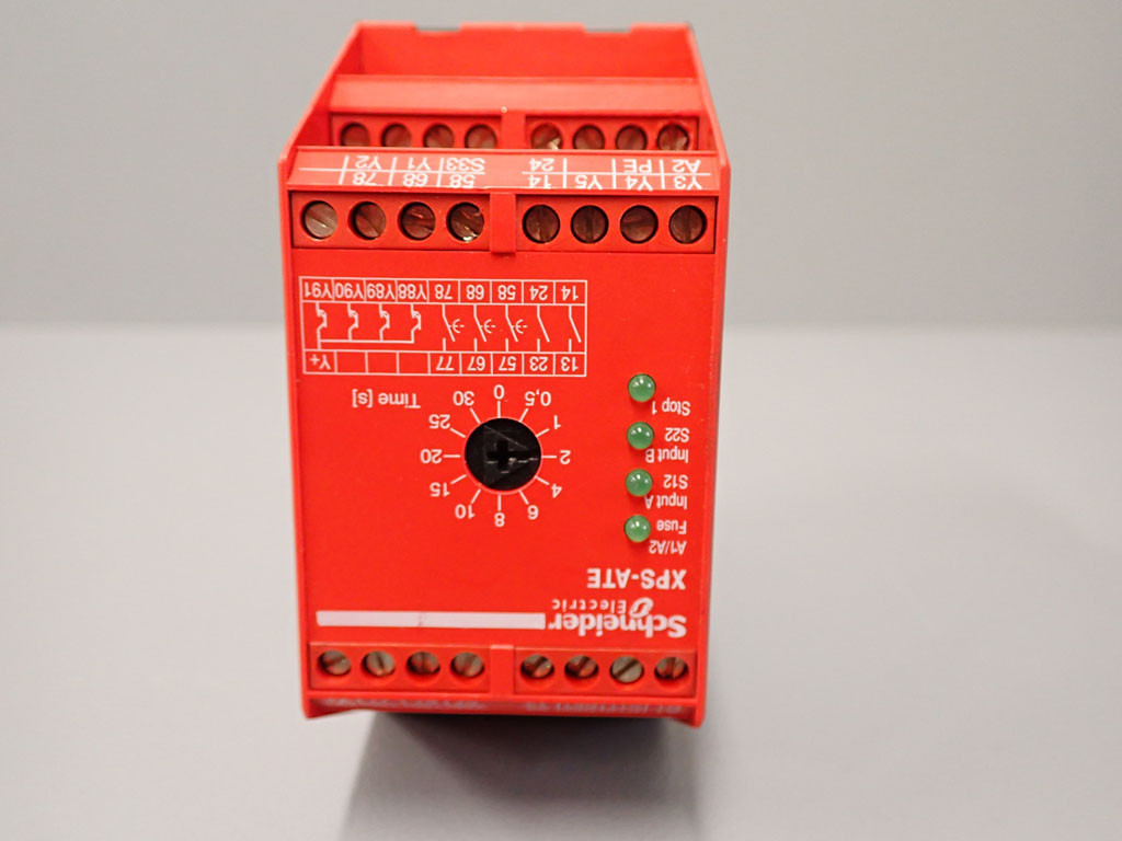 SCHNEIDER  XPS-ATE3710