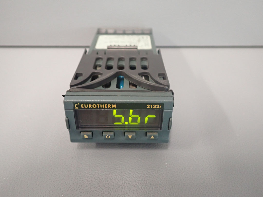 EUROTHERM 2132I/AL/VH/FRA/XX/FH/K/0/1200/CXX/XX