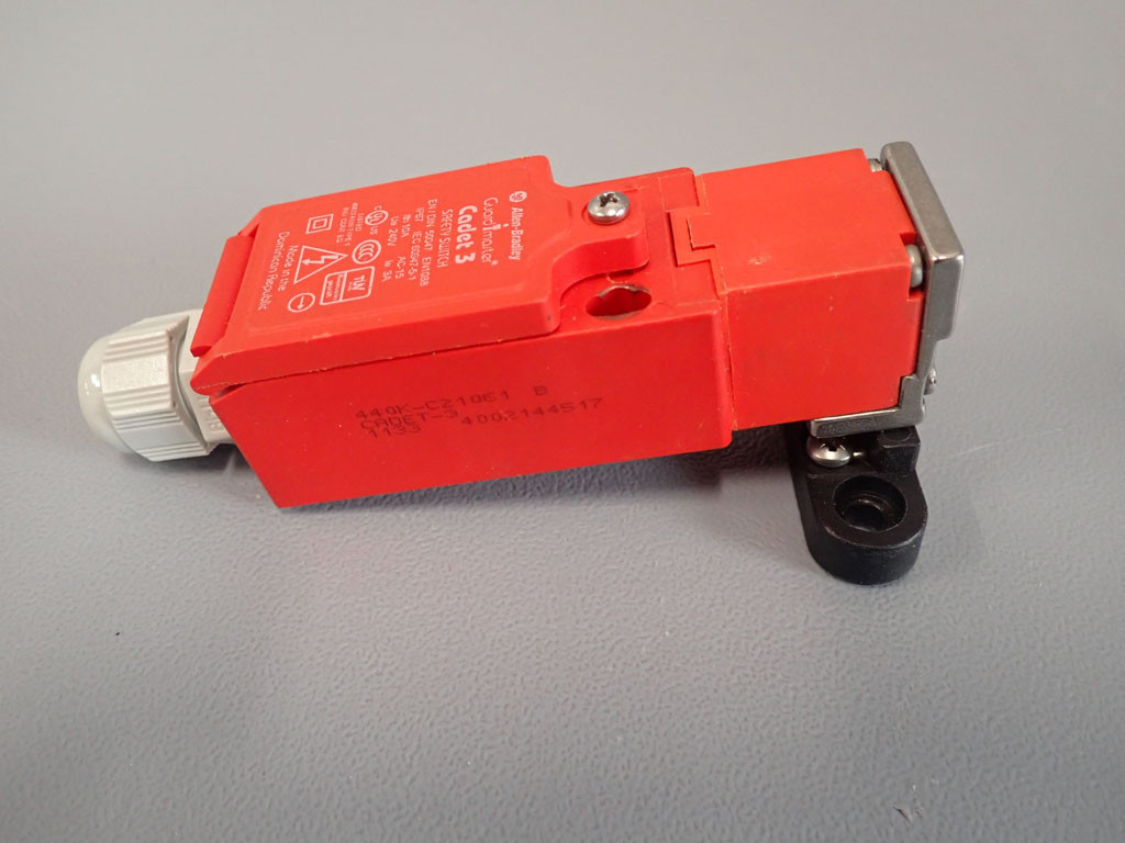 ALLEN-BRADLEY CADET3