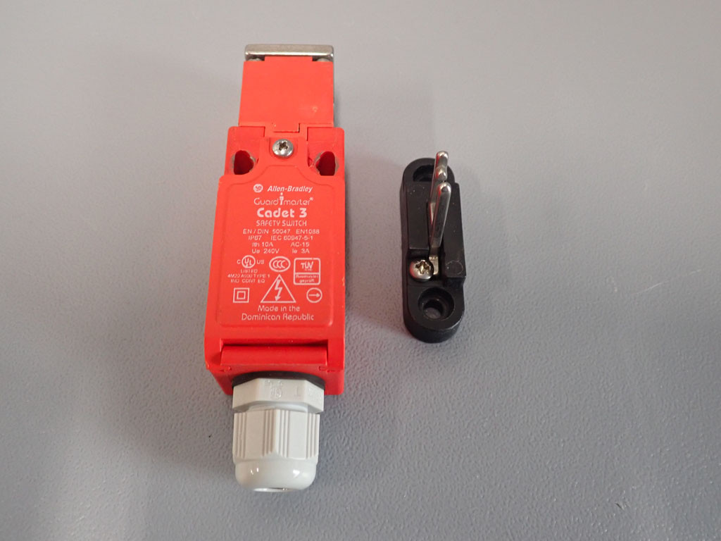 ALLEN-BRADLEY CADET3