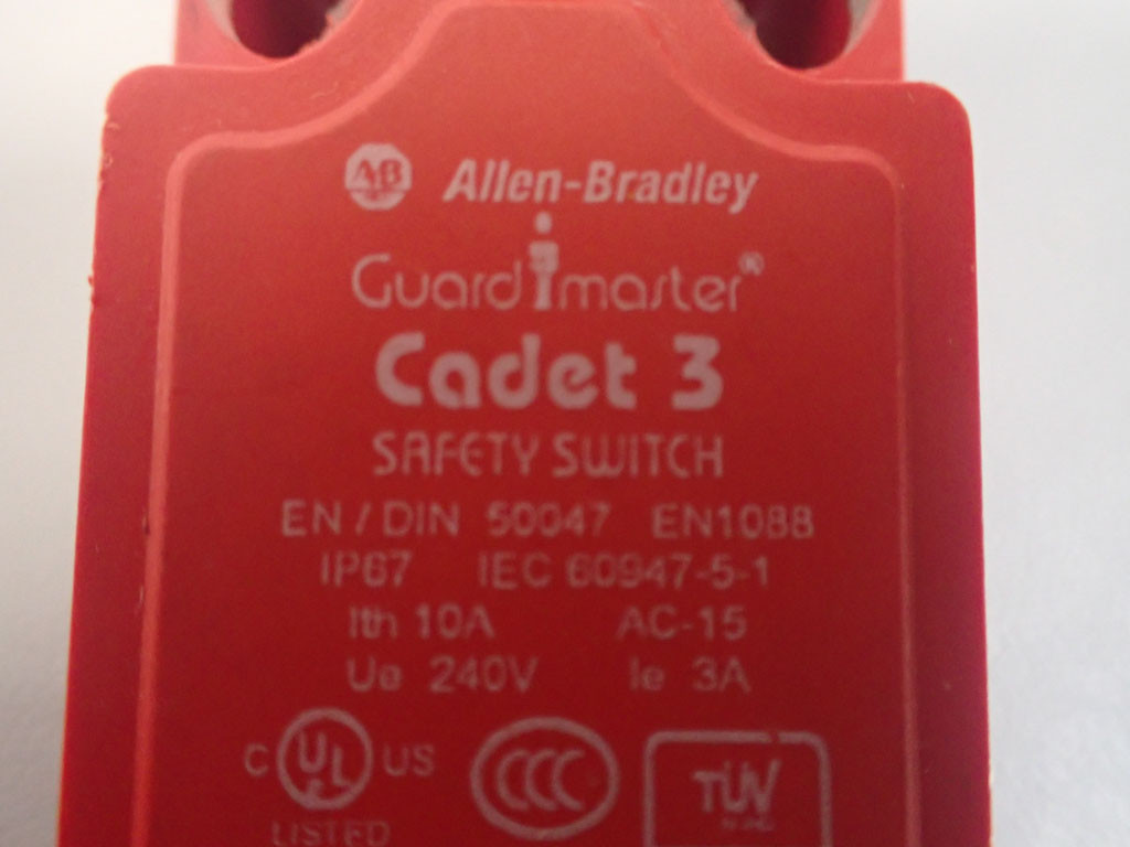 ALLEN-BRADLEY CADET3