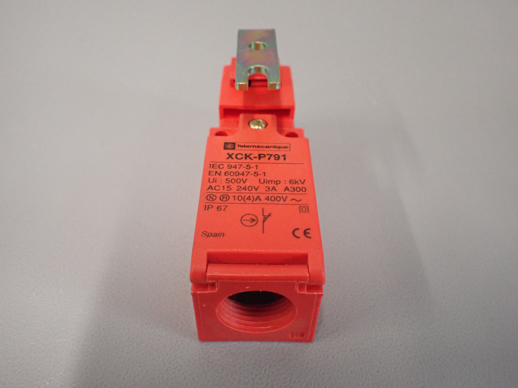 TÉLÉMÉCANIQUE  XCK-P791