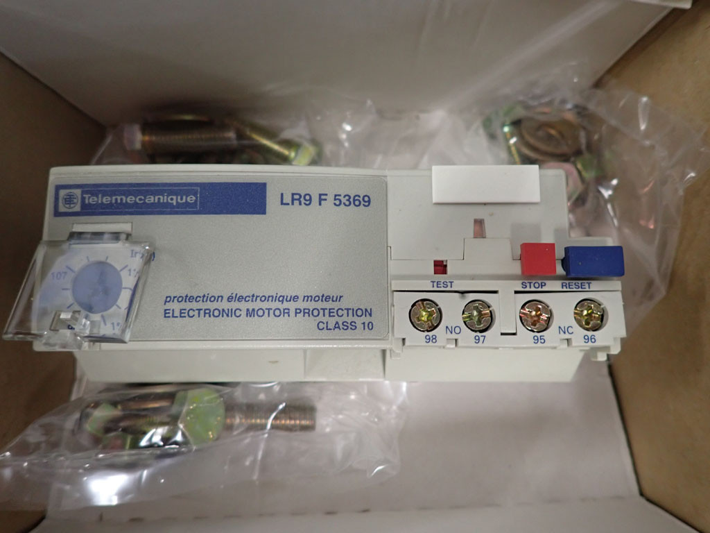 TÉLÉMÉCANIQUE  LR9F5369