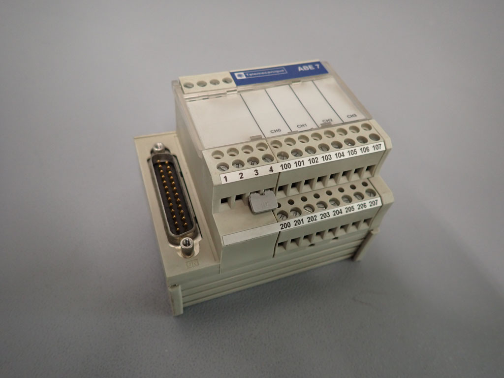 TÉLÉMÉCANIQUE  ABE7-CPA21