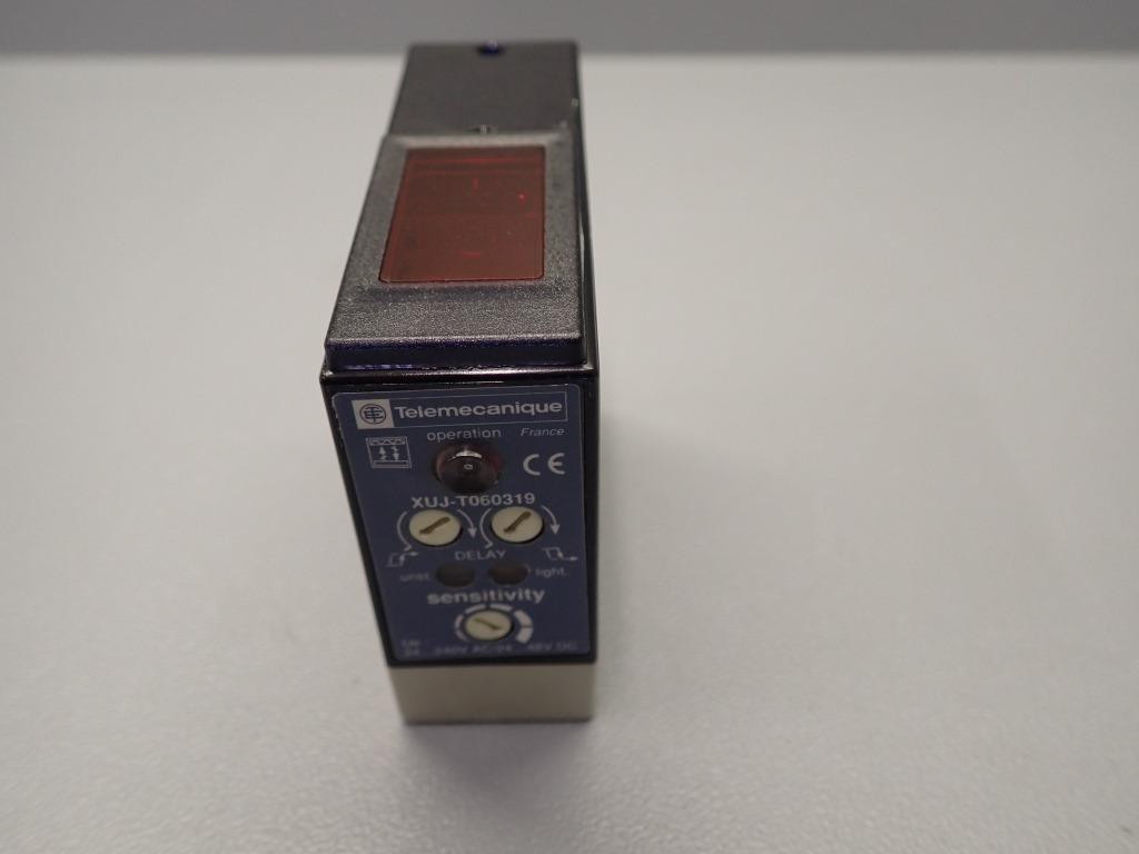 TÉLÉMÉCANIQUE  XUJ-T060319