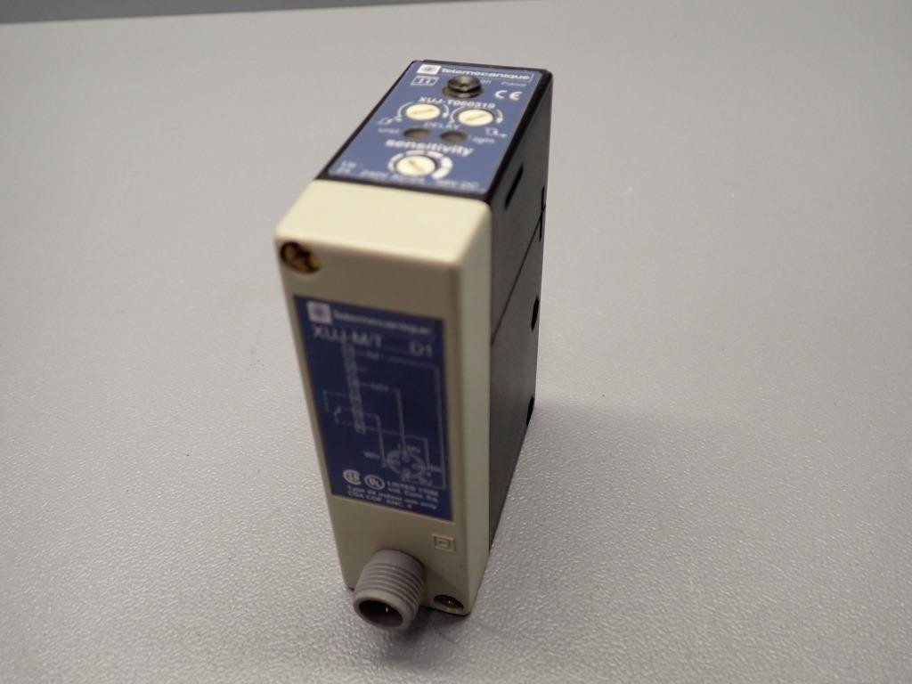 TÉLÉMÉCANIQUE  XUJ-T060319