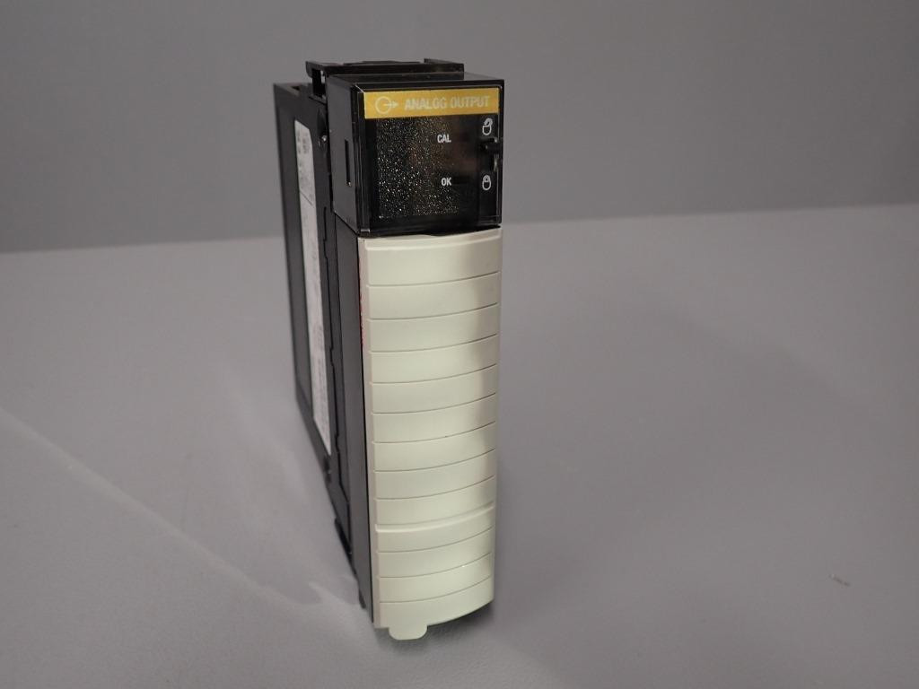 ALLEN-BRADLEY 1756-OF6VI