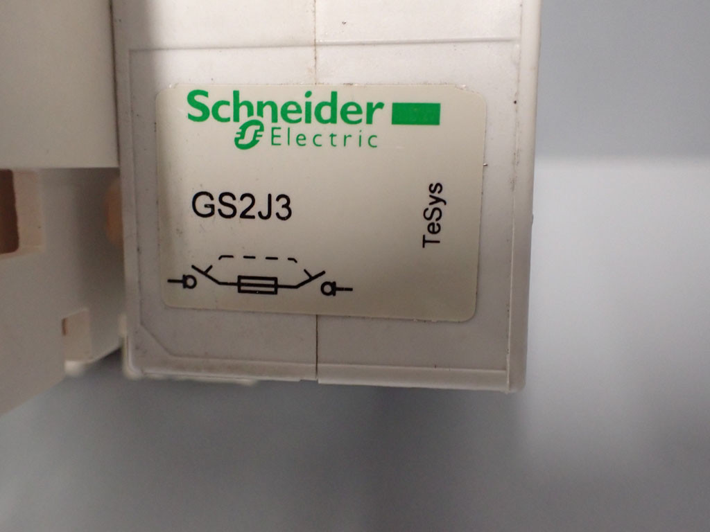 SCHNEIDER  GS2J3