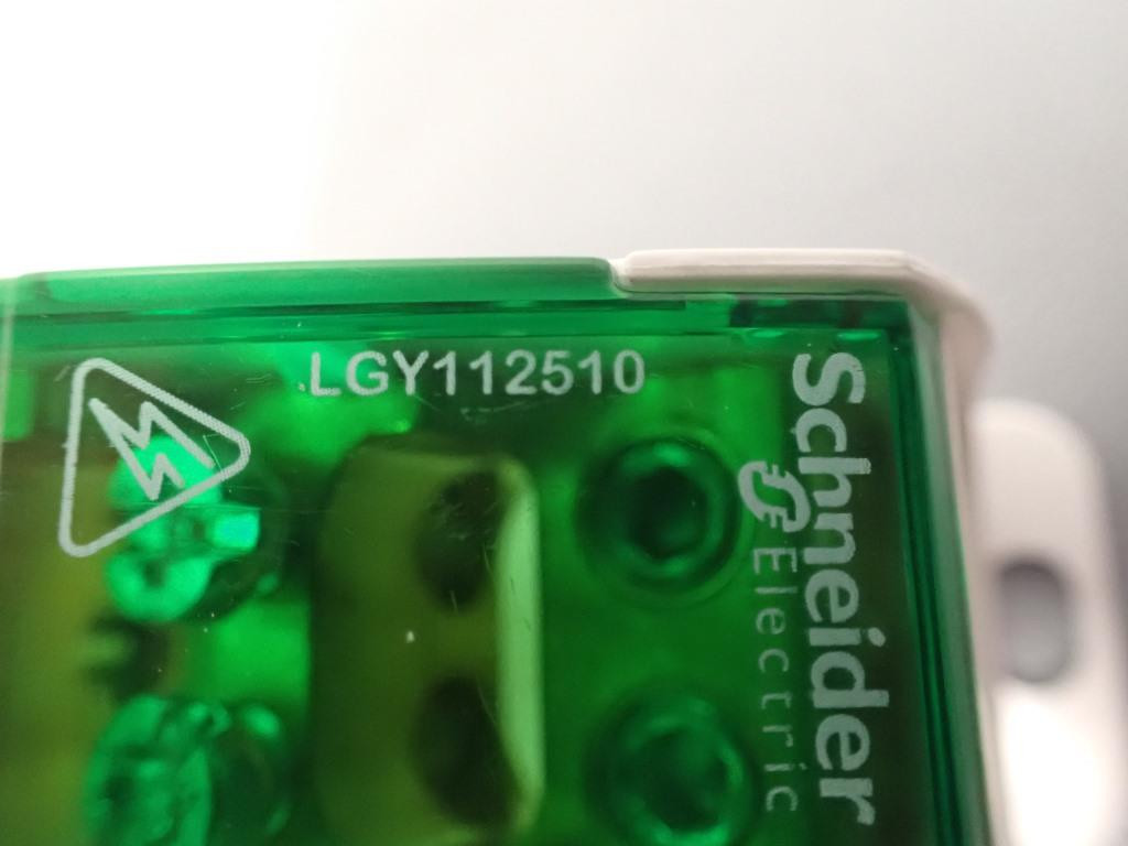 SCHNEIDER  LGY112510