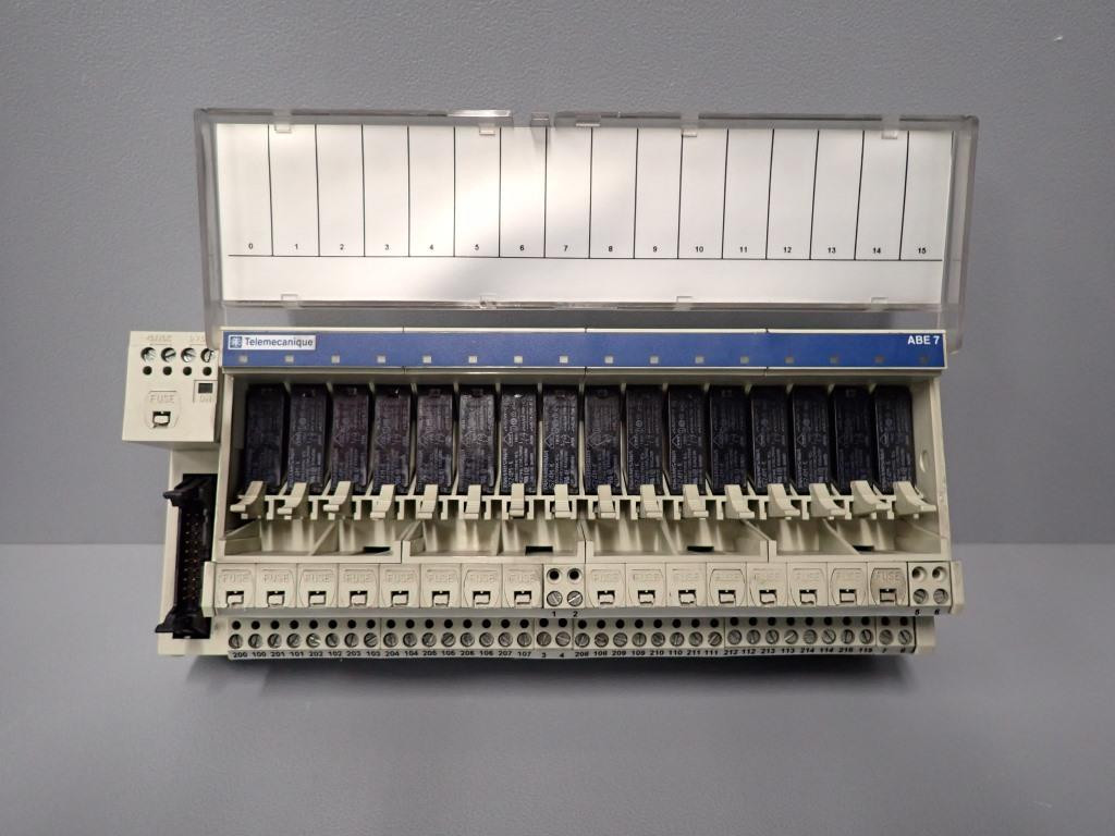 TÉLÉMÉCANIQUE  ABE7-P16T214