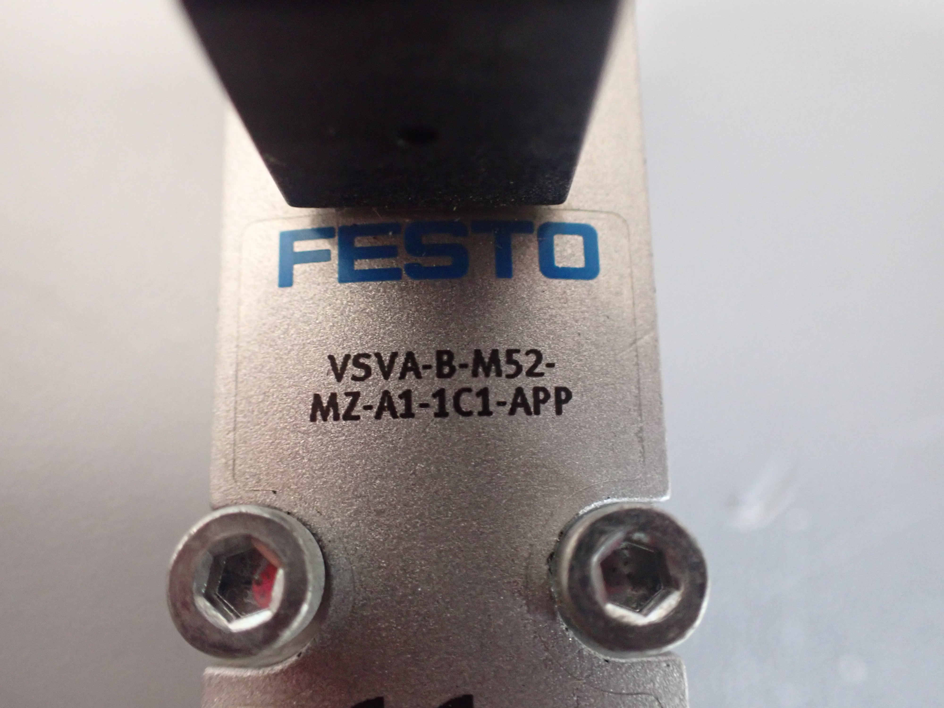 FESTO VSVA-B-M52-MZ-A1-1C1-APP