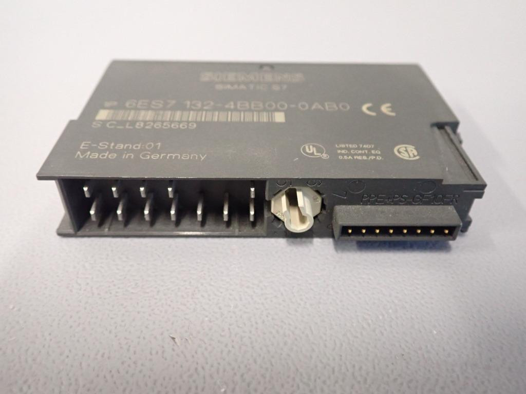 SIEMENS 6ES7132-4BB00-0AB0