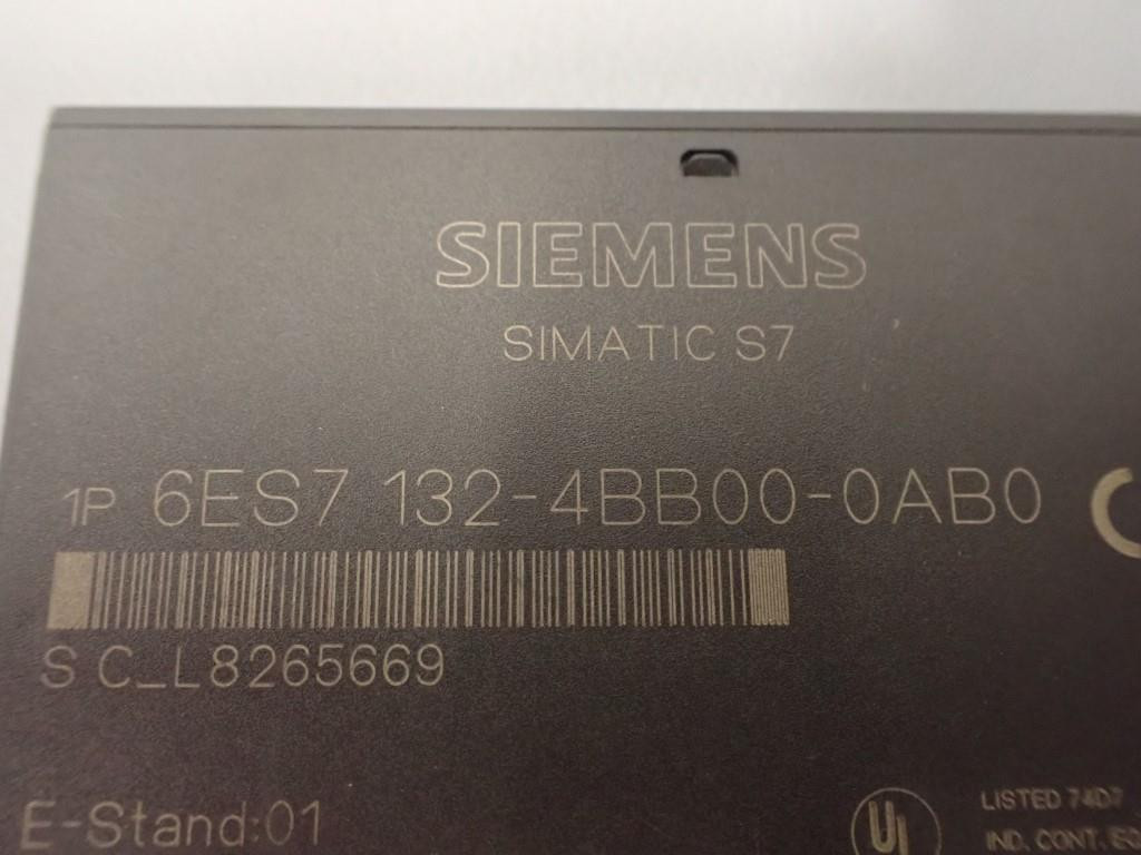 SIEMENS 6ES7132-4BB00-0AB0