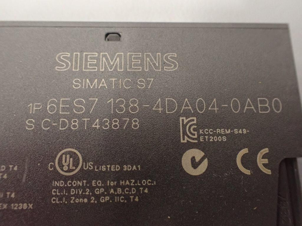 SIEMENS  6ES7138-4DA04-0AB0