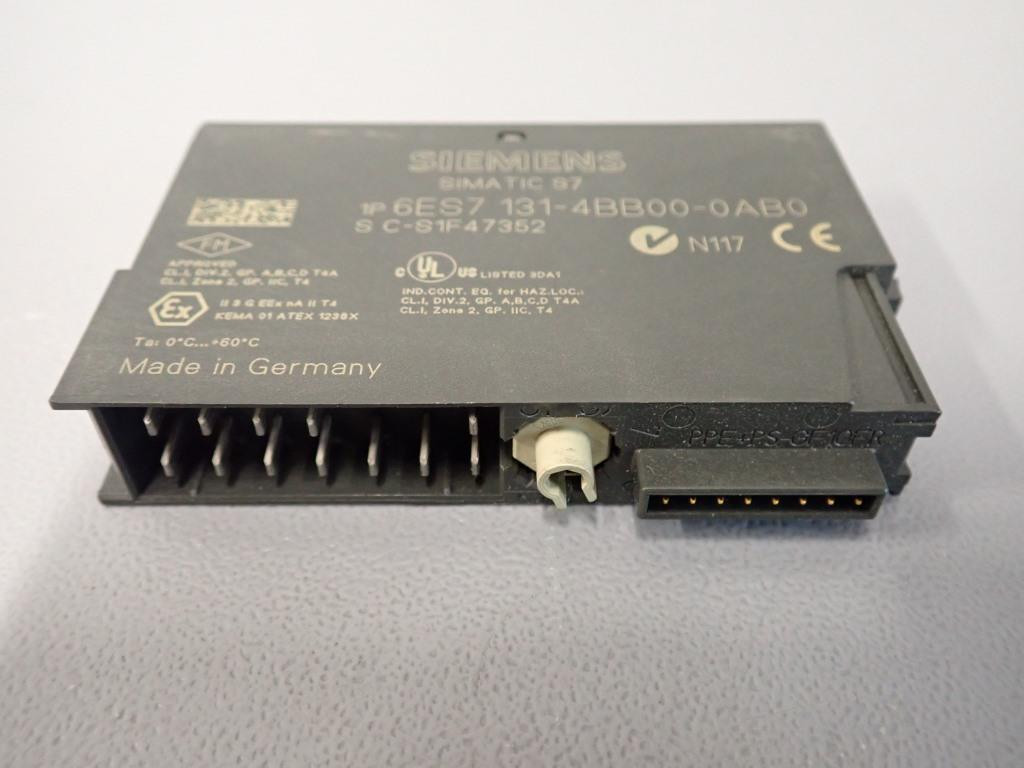 SIEMENS 6ES7131-4BB00-0AB0
