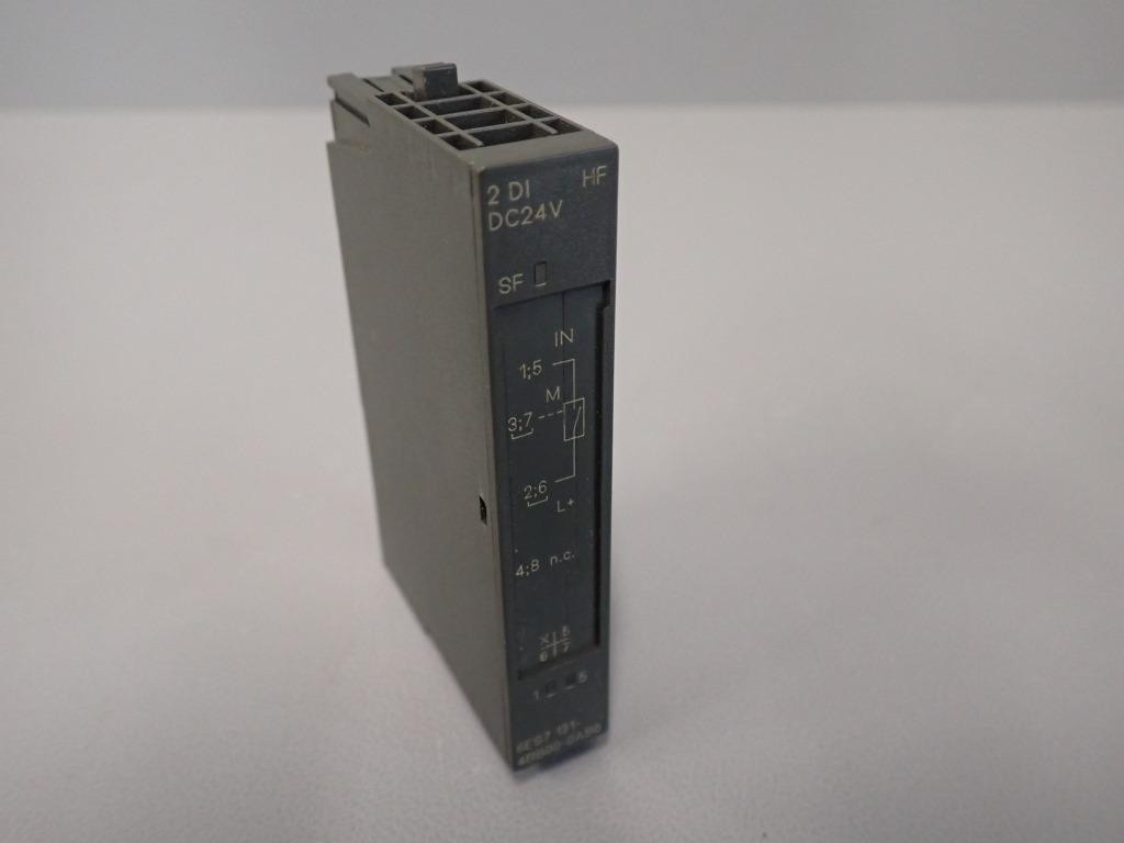 SIEMENS 6ES7131-4BB00-0AB0