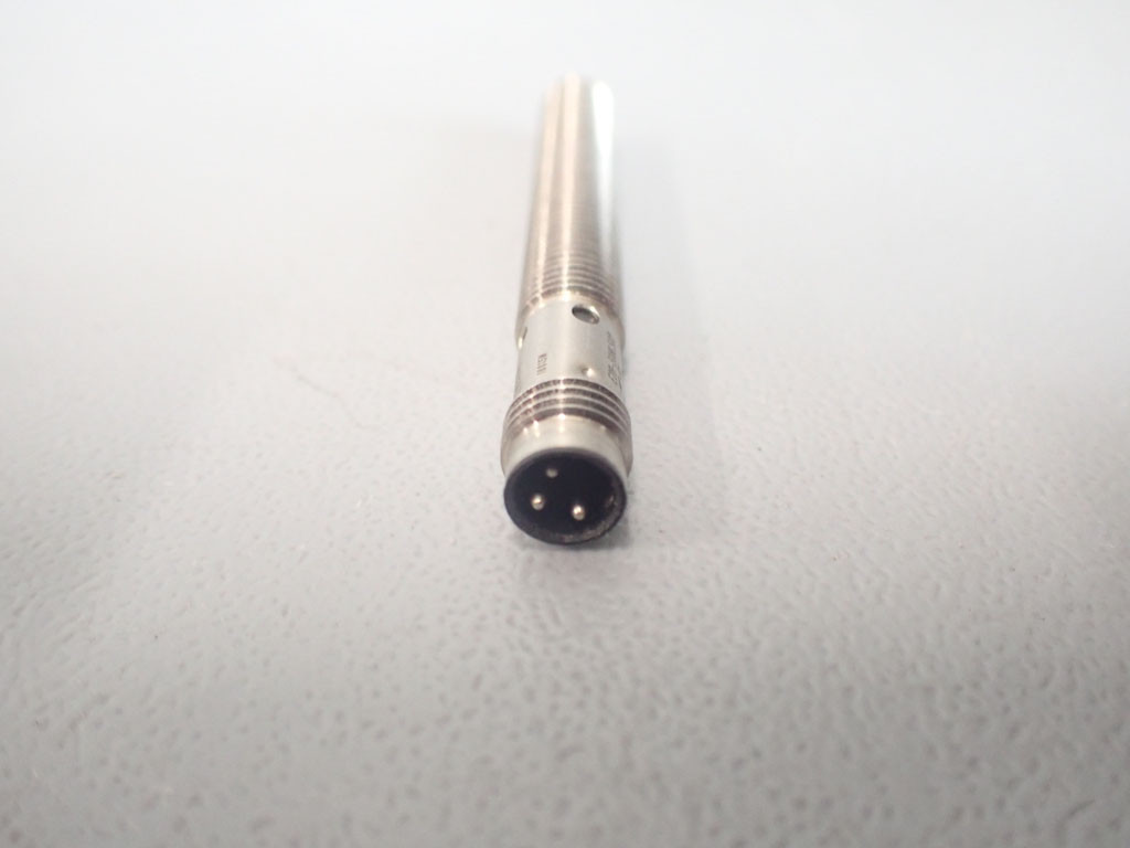 OMRON E2B-S08LS02-MC-B1