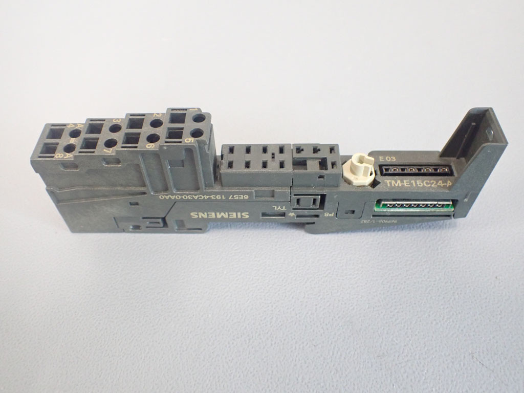 SIEMENS 6ES7193-4CA30-0AA0