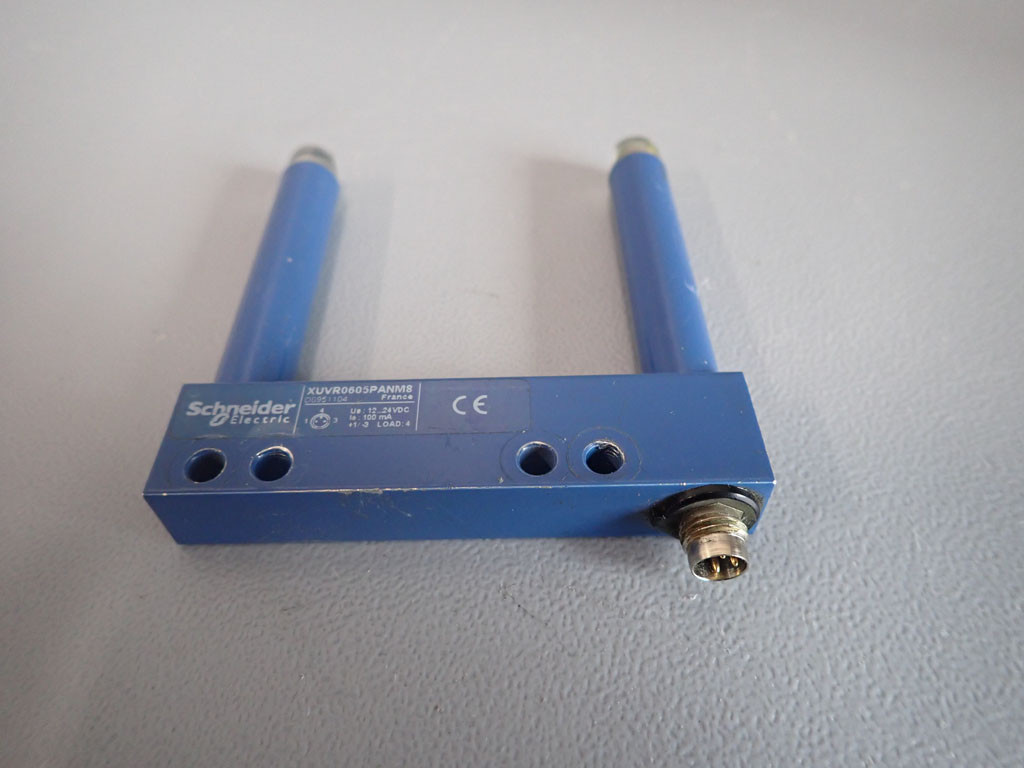 SCHNEIDER  XUVR0605PANM8