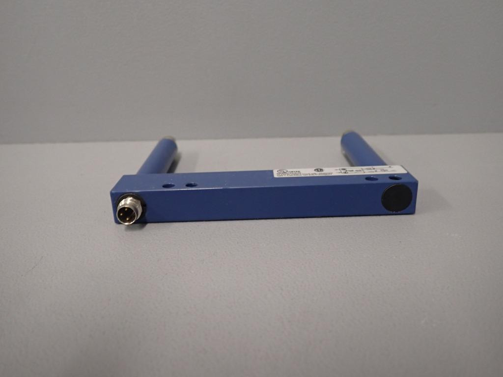 TÉLÉMÉCANIQUE  XUVR0608PANM8