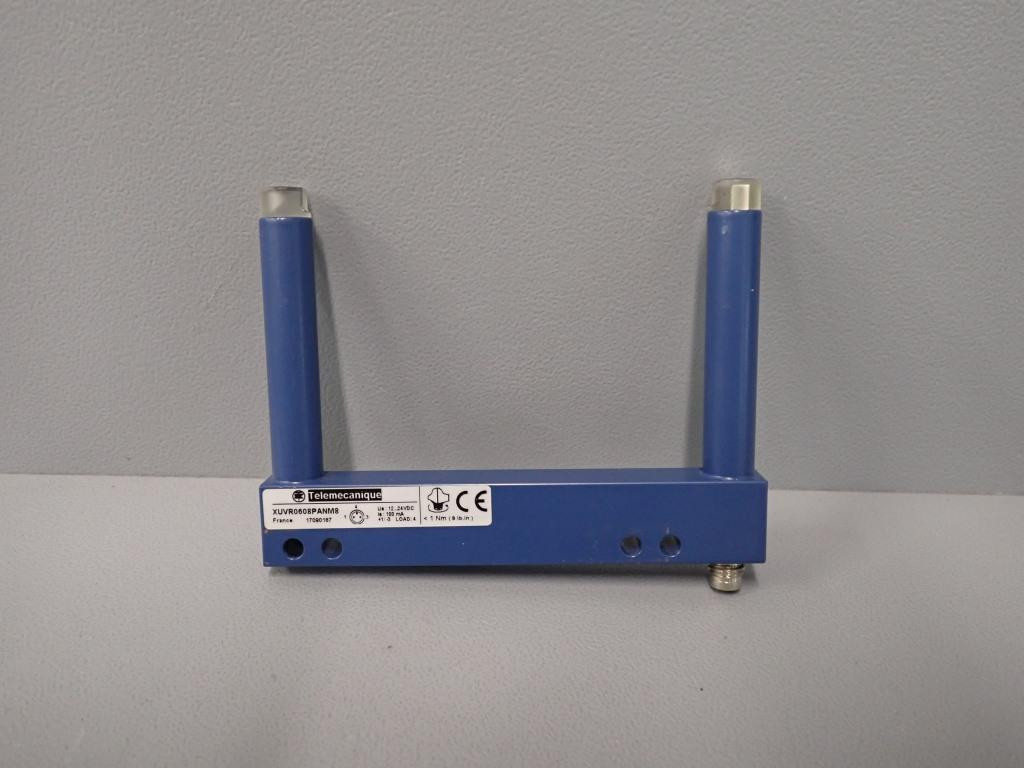 TÉLÉMÉCANIQUE  XUVR0608PANM8