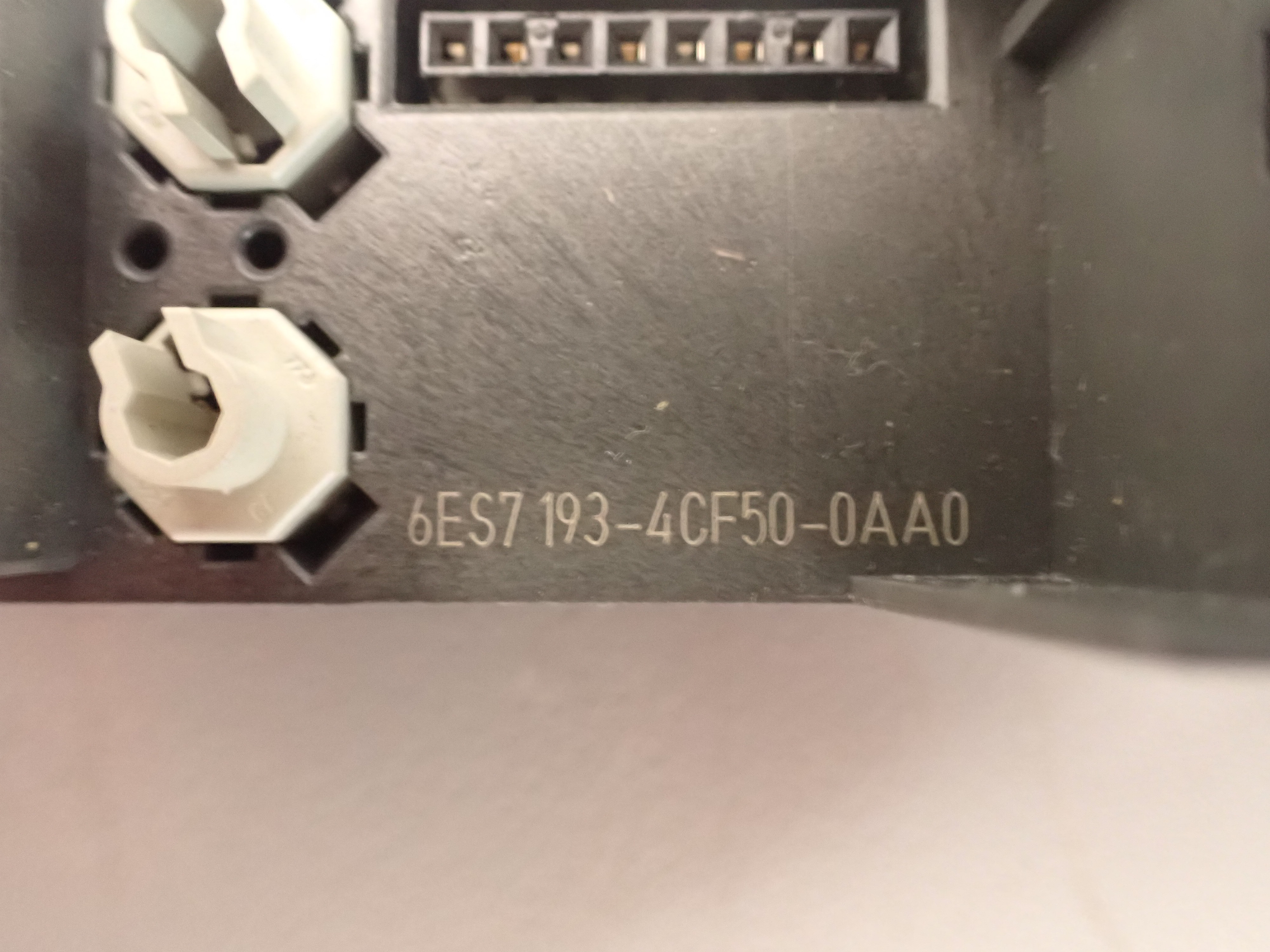 SIEMENS 6ES7193-4CF50-0AA0