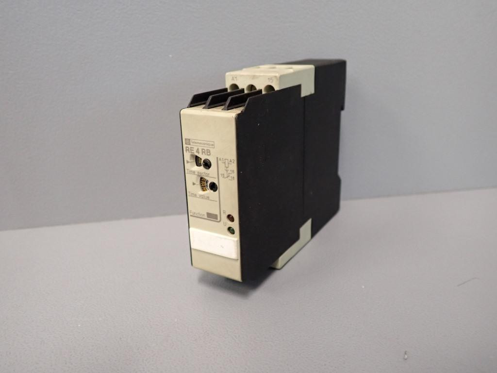 TÉLÉMÉCANIQUE  RE4RB11MW