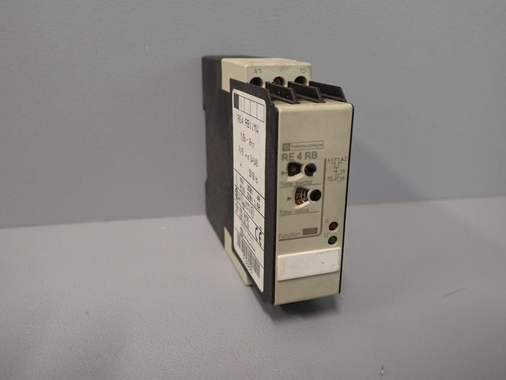 TÉLÉMÉCANIQUE  RE4RB11MW